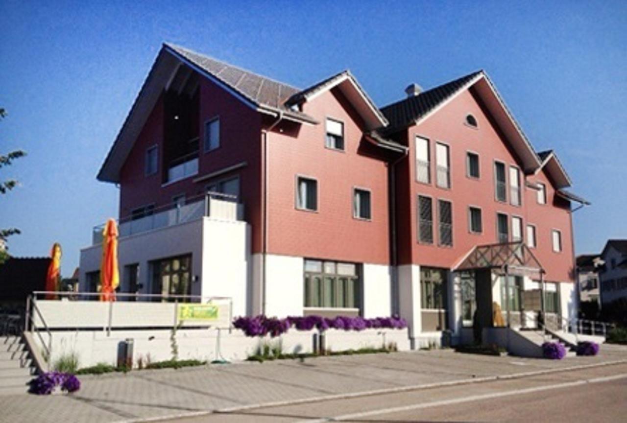 Hotel Garni Baeren Bazenheid Exterior photo